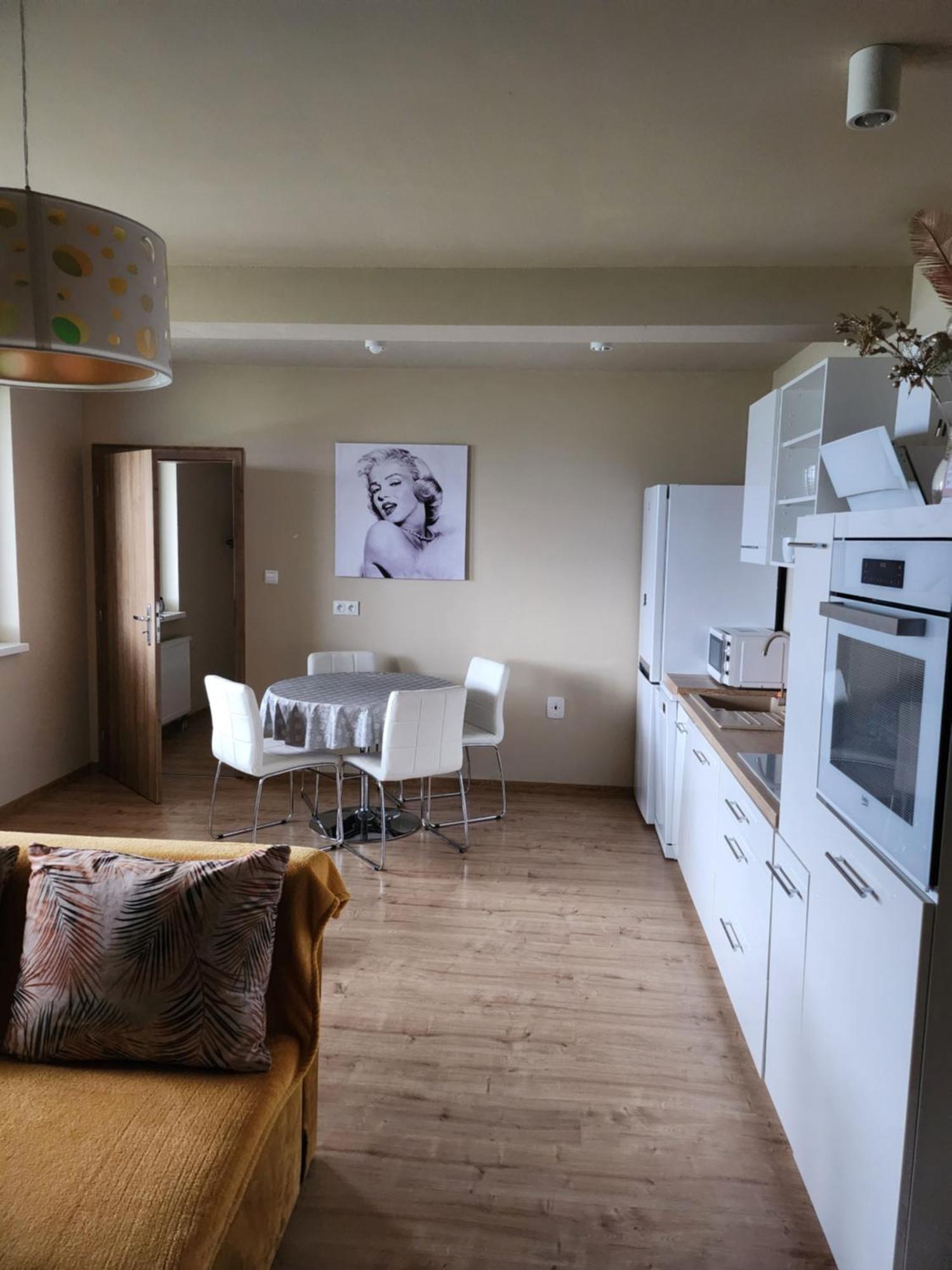 Apartman Greenside Michalovce Exterior foto